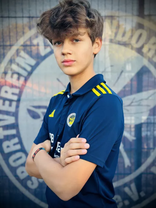 player image